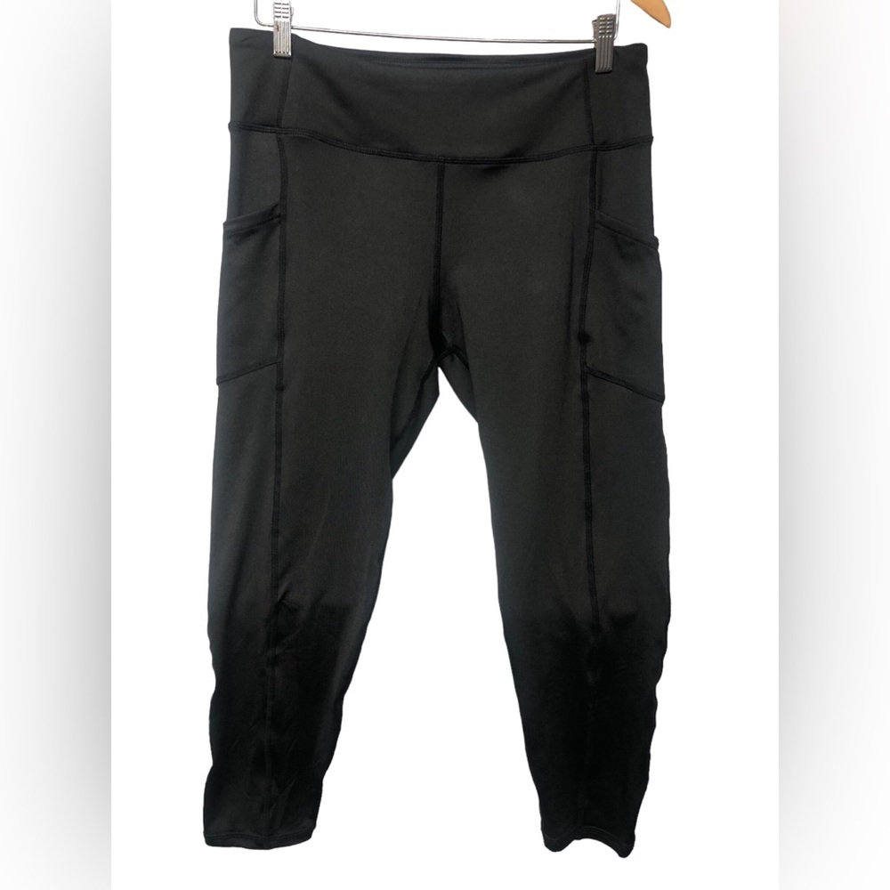 PROPLAYER black capri leggings